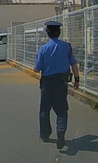 2022-07-01 イオンＴ店の１階駐車場で､待ち伏せし､その後､付き纏うように､前を歩くカルト系制服警備員