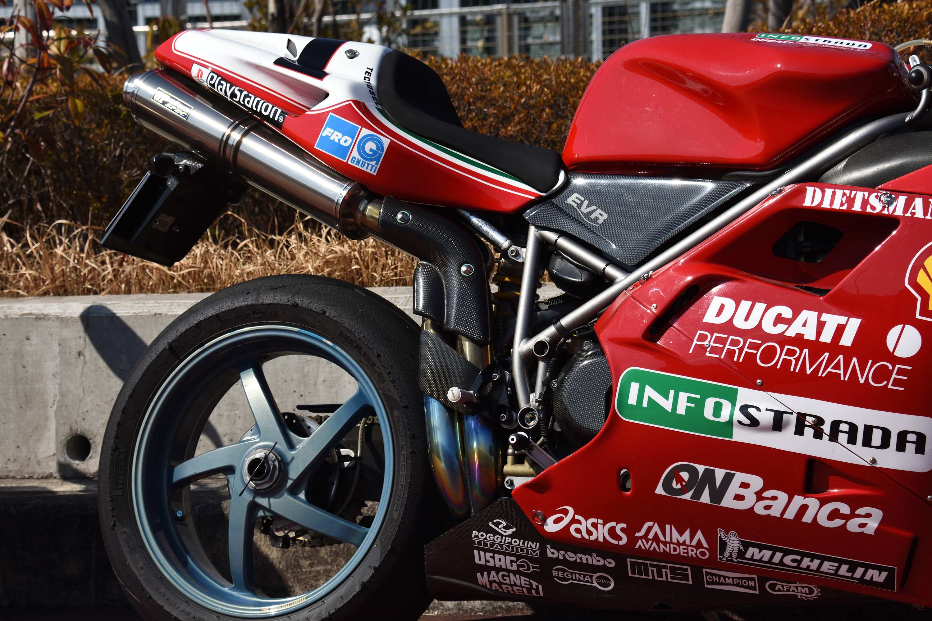 特価 ミニチャンプス pma Ducati F02 998R ミニカー - v-pravda.ru