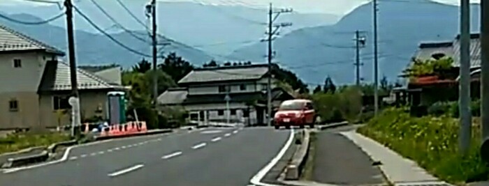 名古屋ナンバーの赤車と青車2