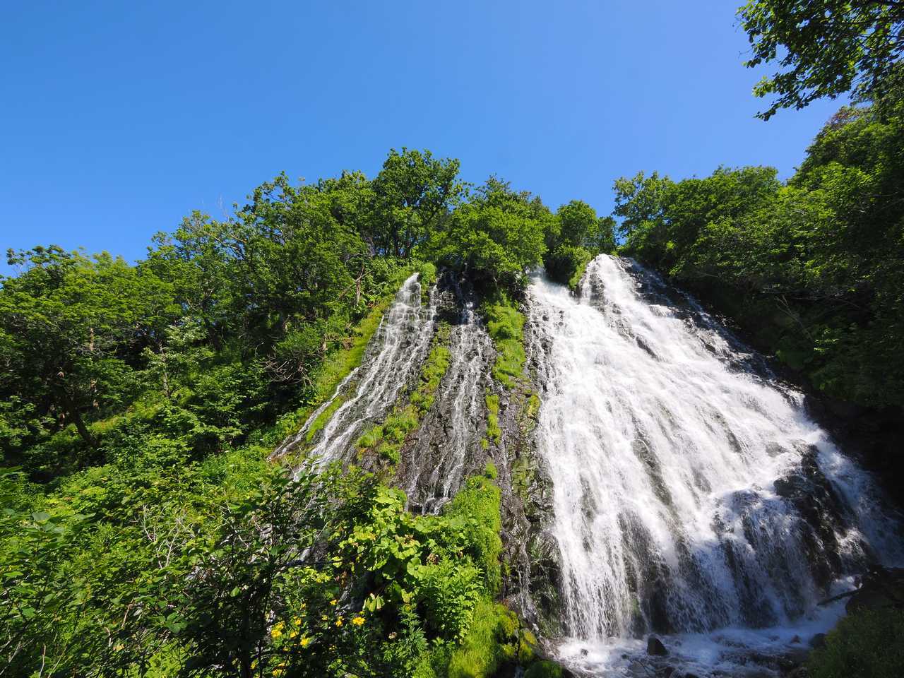 オシンコシンの滝。ゆっくり見学できた 2022年8月北海道
