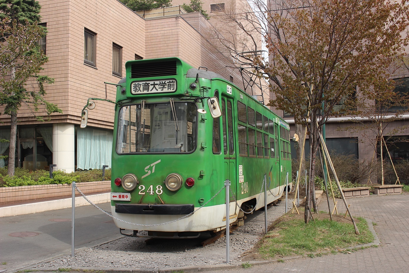 札幌市電240形248号車(札幌サンプラザ)a03