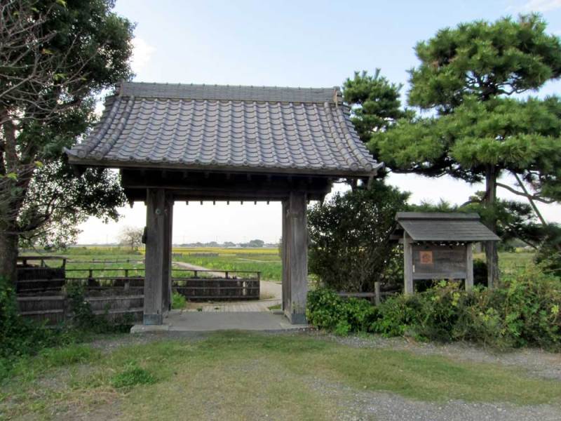 菖蒲城／①栢間陣屋の移築門