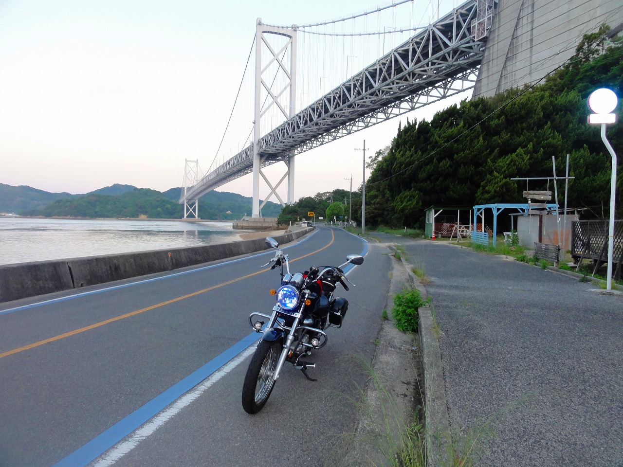 原付（GZ125HS)でしまなみ海道(因島大橋）