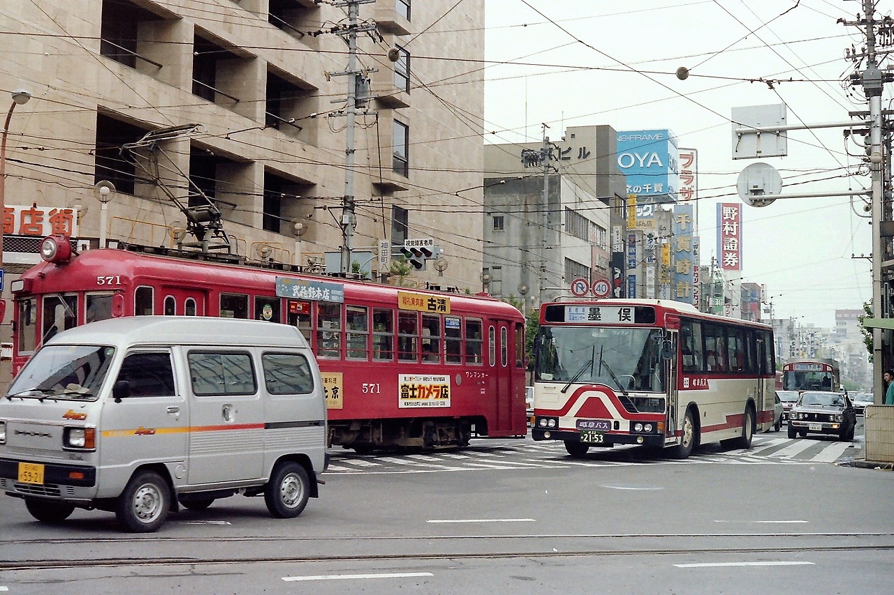 1980-8.jpg