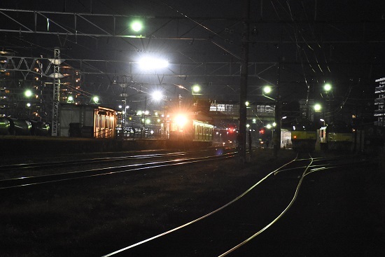 2021年11月20日撮影　南松本にて　E127系による霜取り電車　1