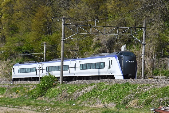 2022年4月23日撮影　篠ノ井線9062M　E353系による特急「信州2号」発車