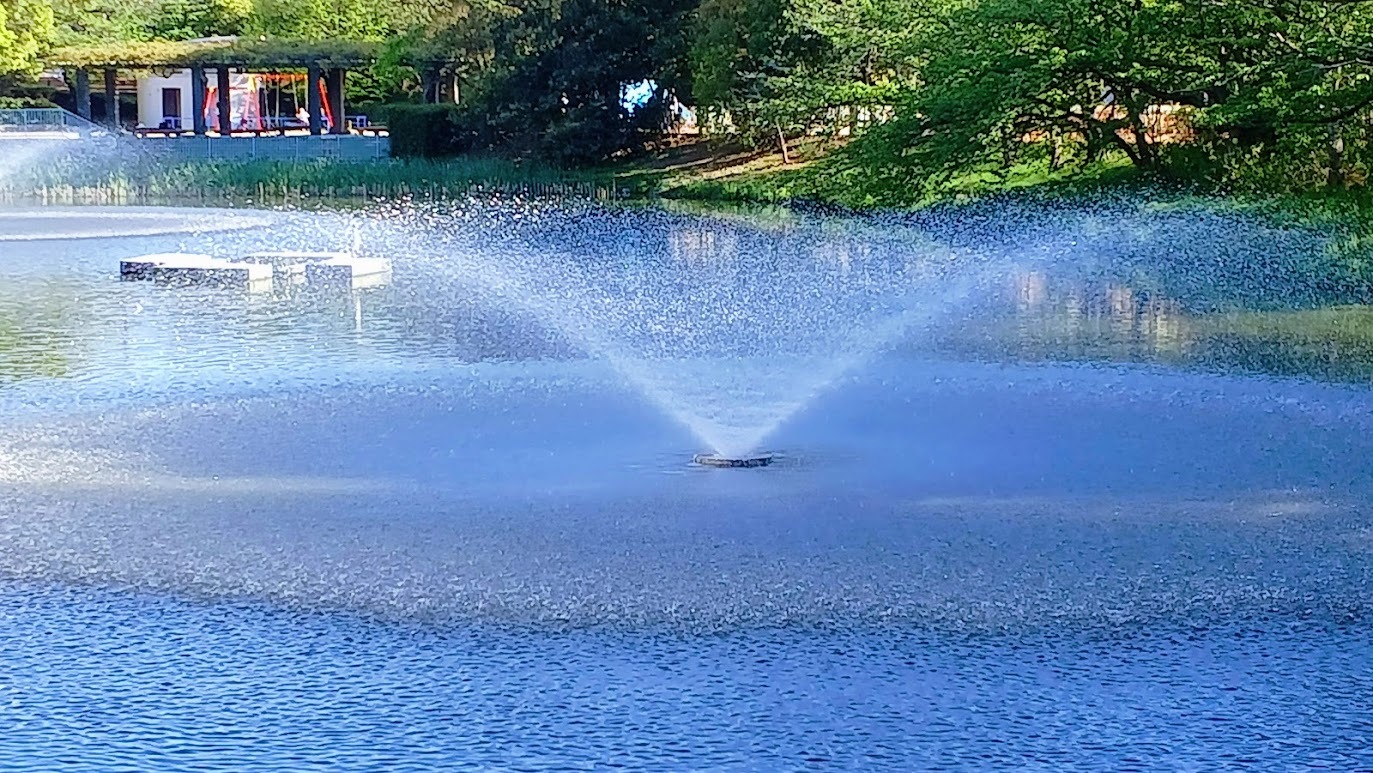 片鉾池の噴水