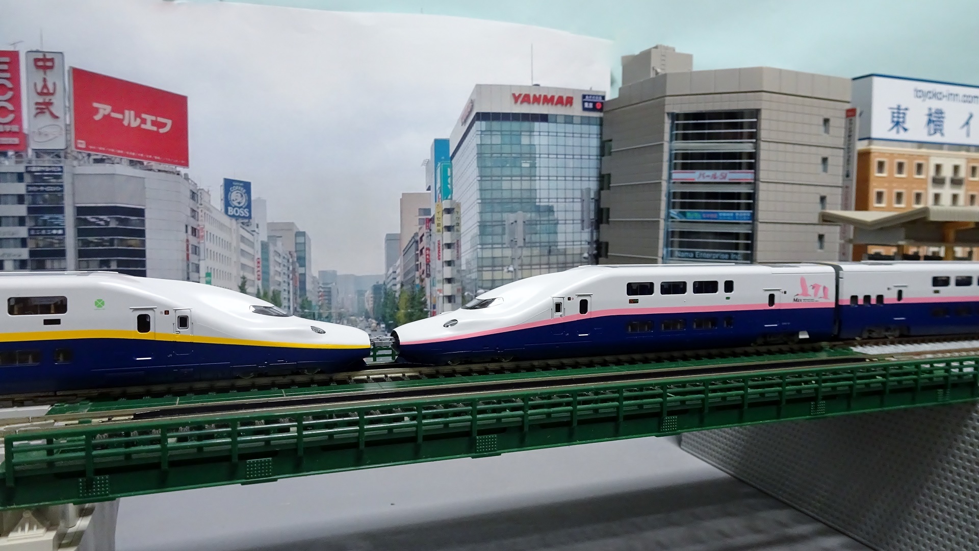 新車入線】E4系新幹線 ー朱鷺色と併せて16両フル編成にー - ビスタ模型